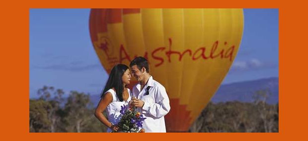 Ballooning-with-Hot-Air-Cairns-and-Port-Douglas-Wedding